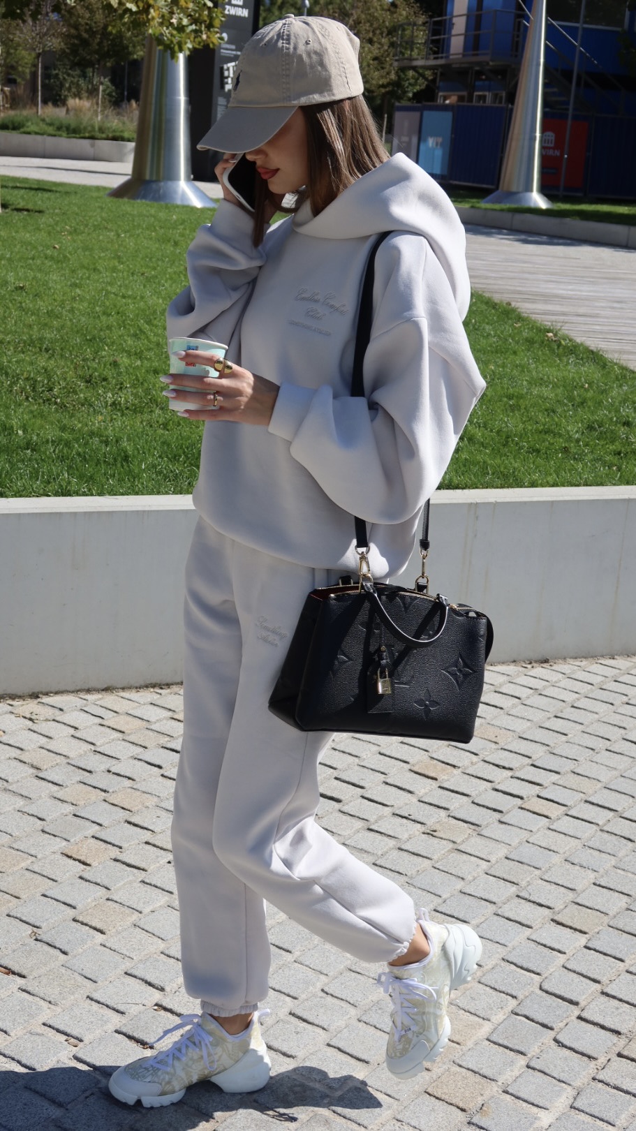 Mikina Endless Comfort WHITE SAND